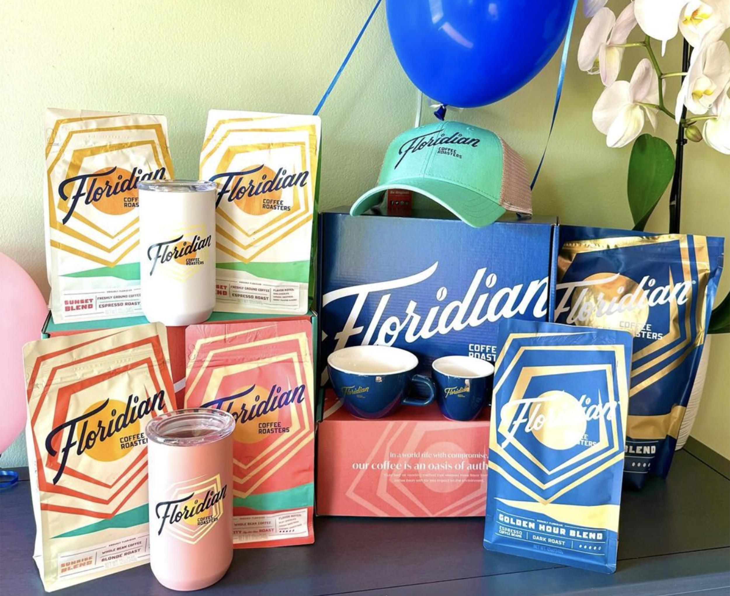 Buy our floridian Coffee beans or grinded coffee online.